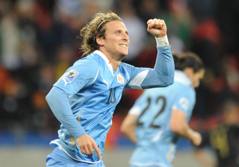 Diego Forlán: "Cambiaría el Balón de Oro y el título de goleador por jugar la final del mundo"