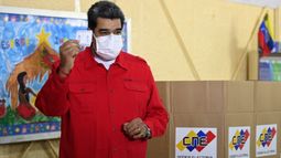 Chavismo arrolla en elecciones de Venezuela al ganar Caracas y 20 de 23 estados