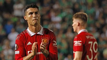 cristiano ronaldo deja el manchester united con efecto inmediato, anuncia el club