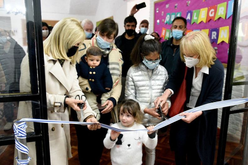 Inauguran centro Siempre para niños en Curva de Maroñas