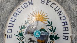 Fenapes definió que no habrá paro este lunes en liceos del interior del país, solo en Montevideo.