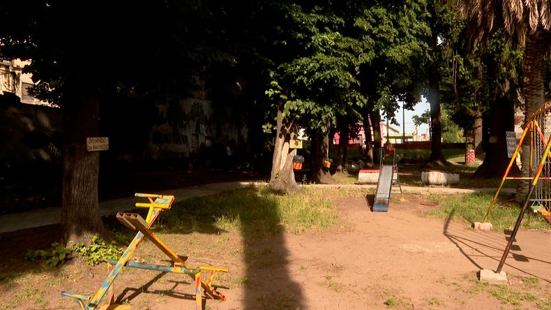 Vecina de Belvedere transformó un basural en una plaza: así quedó el espacio