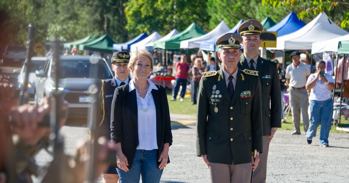 Carolina Cosse encabezó acto por los 201 años del Desembarco de los 33 Orientales en Soriano