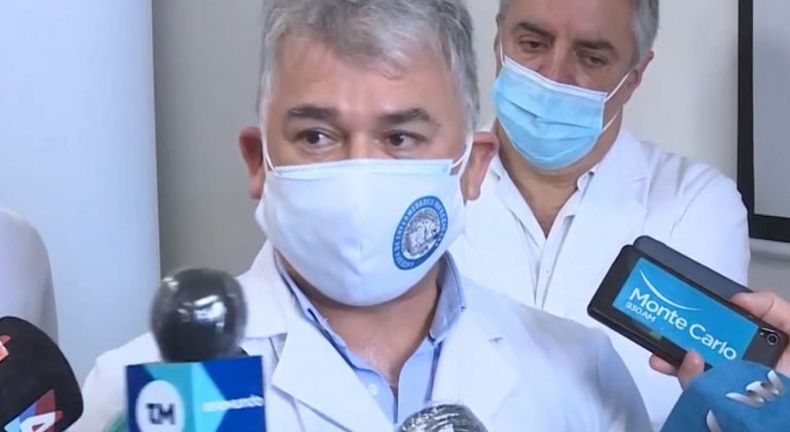 Medina dijo que brote de Covid en Clínicas es un llamado de atención