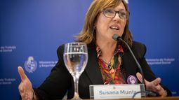 Mides y MTSS firmaron acuerdo para promover ingreso de contemplaciones por cuidados en negociación colectiva