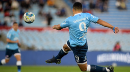 Luis Suárez será evaluado por médicos de Gremio este martes.