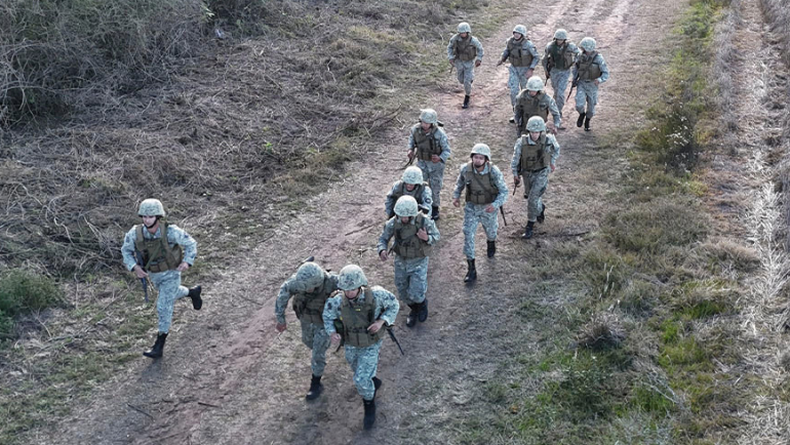 Militares subalternos tendrán tres años para completar Ciclo Básico o serán dados de baja