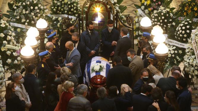 Realizan honras fúnebres al ministro Jorge Larrañaga