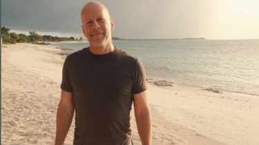 Bruce Willis padece demencia, según informó su hija Rumer en Instagram, junto a esta foto.