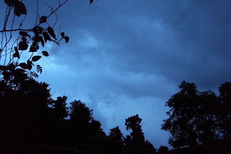 Jueves con importante desmejora hacia la tarde-noche: Inumet advierte por lluvias en varios puntos del país