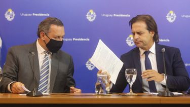 Fronteras básicamente cerradas, clases suspendidas y control militar en Rivera