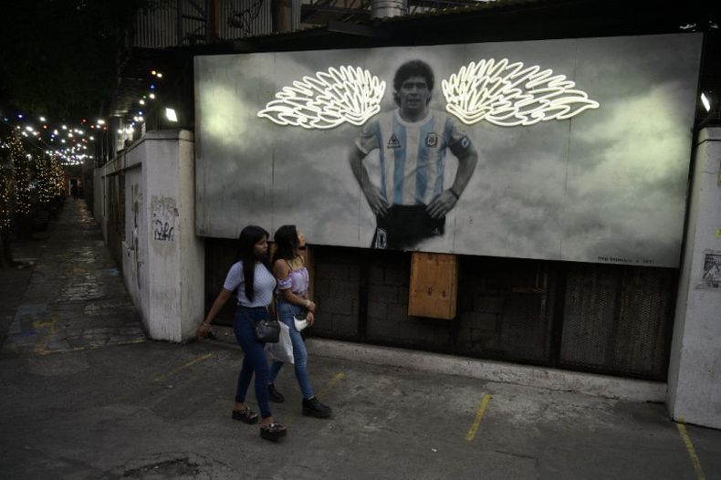 Los mil y un rostros de Maradona inmortalizados en murales de Buenos Aires