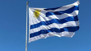 Partidos políticos convocan acto en Obelisco por democracia.