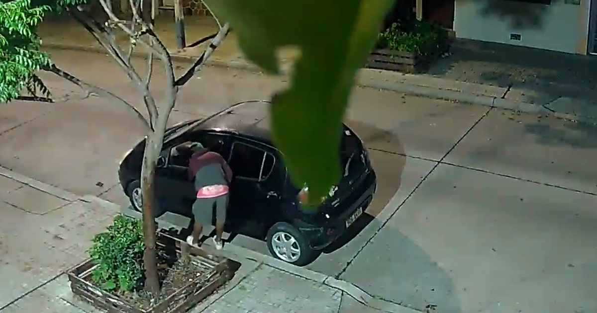 Vecinos de La Blanqueada reclaman seguridad en el barrio ante robos de autos y puertas forzadas