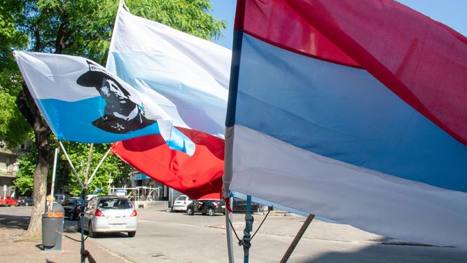 Nueva encuesta Opción Consultores sobre preferencias partidarias: ¿Por qué partidos se inclinan los uruguayos?