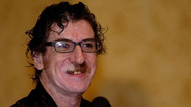 Buenos Aires celebra los 70 años de su roquero emblema, Charly García