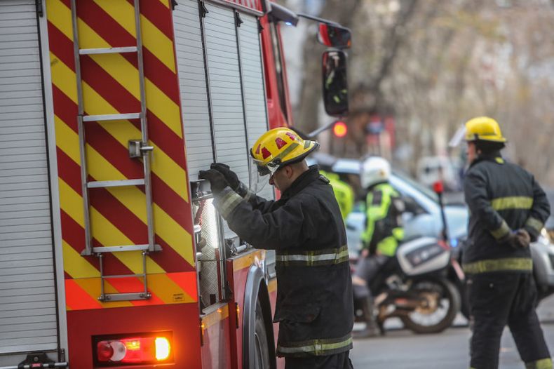 Recibió una bomba de regalo y debió llamar a la Brigada de Explosivos