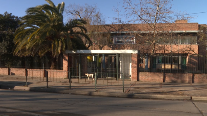 Este miércoles abren las escuelas públicas