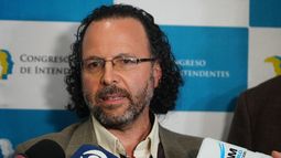 Rector de la Udelar dice que Presupuesto pone en riesgo becas, desarrollo en el interior y dedicación total