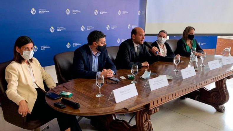 Mides busca incrementar becas de inclusión social para niños de 0 a 3 años