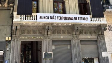 Nunca más Terrorismo de Estado: Partido Nacional desplegó pancarta por el 20 de Mayo