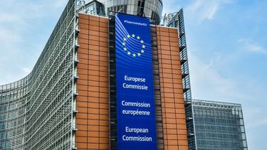 UE recauda 12.000 millones de euros en mayor emisión de bonos verdes
