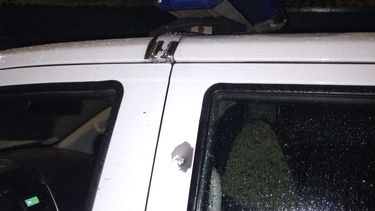 Otra noche de disparos: balearon móvil policial de la Guardia Republicana en el barrio Plácido Ellauri