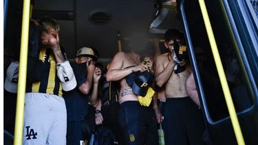 Hinchas de Peñarol detenidos por la Policía.&nbsp;