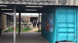 El ministro del Interior, Luis Alberto Heber, concurrió a la Escuela Técnica de la Cruz de Carrasco luego de levantada la ocupación de AFUTU.