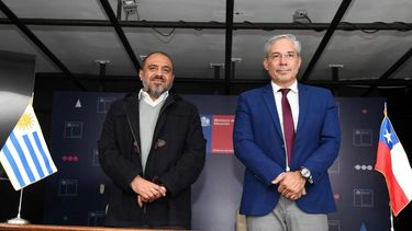 uruguay y chile firman convenio de cooperacion educativa