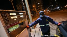 Leve baja en los precios del gasoil y la nafta en junio; precio de supergás se mantendrá