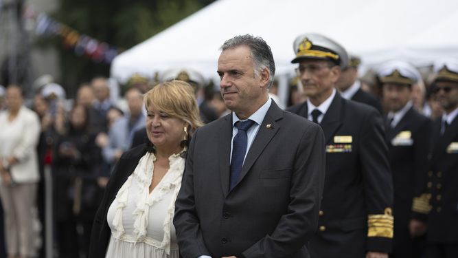 Zarpó en misión oficial el buque escuela Capitán Miranda y el presidente Orsi encabezó la despedida