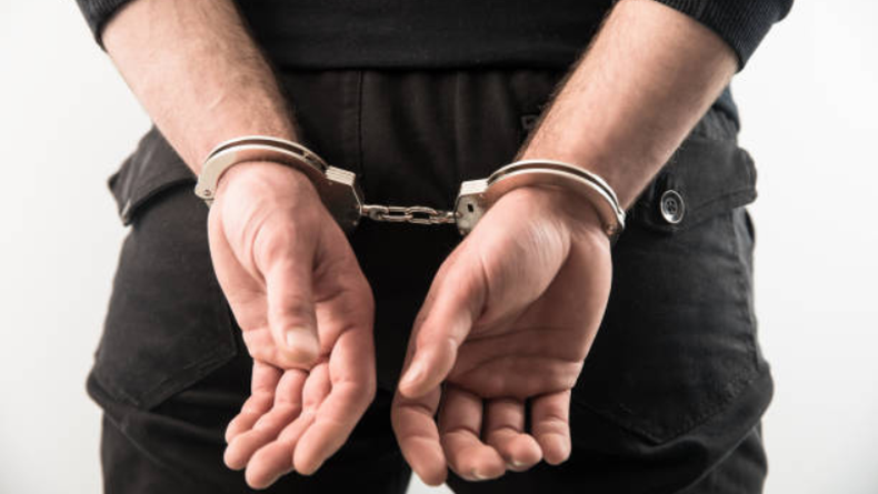 "Cuento del tío": se hicieron pasar por policías y lograron que una víctima transfiriera más de un millón de pesos