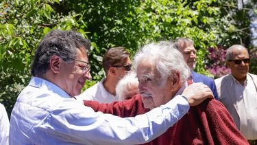 Adiós amigo: Gustavo Petro despidió a Mujica y llamó a la integración latinoamericana