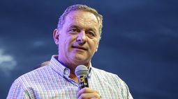 Álvaro Delgado denunció que tiene información sobre una posible campaña sucia en su contra