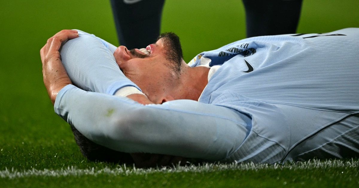 Tras salir lesionado en el primer tiempo ante Inglaterra, Joaquín Piquerez quedó desafectado del plantel