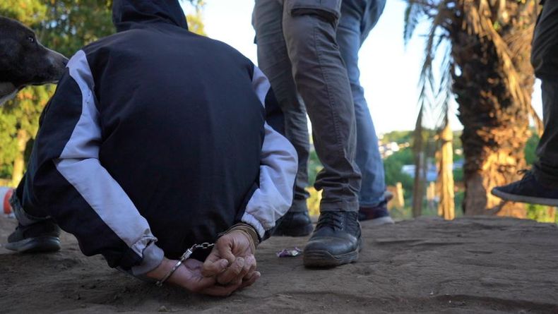 Cuatro detenidos en diez allanamientos en Villa Española y alrededores