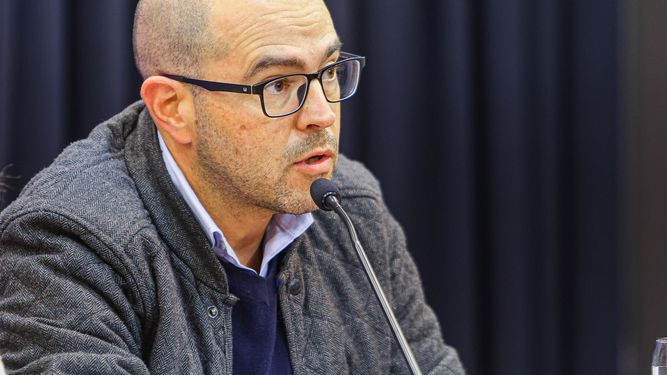 Informe técnico de la Jutep señala que Danza incurre en incompatibilidad en su accionar al frente de ASSE