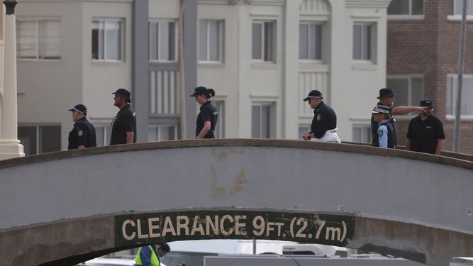 Identificaron a autores de ataque terrorista en Australia que dejó 15 muertos: son padre e hijo