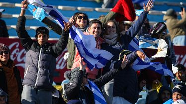 ¿que pasa cuando juega uruguay en el trabajo y la escuela?
