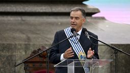 A un año de la presidencia de Yamandú Orsi, Opción presenta su última encuesta sobre gestión de gobierno