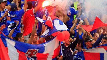 Tres heridos en ataque a tiros a hinchas de Universidad de Chile