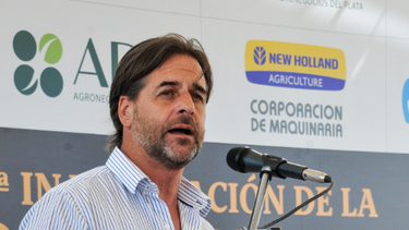 El presidente Luis Lacalle Pou en Dolores en la inauguración de la cosecha de trigo.