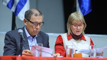 Cristina Lustemberg y Gabriel Oddone van al Parlamento por cambios en la devolución del Fonasa