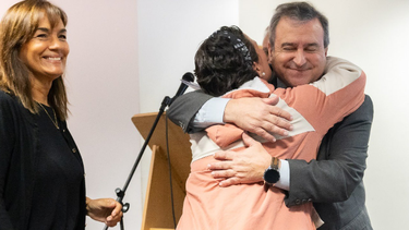 El Ministerio de Vivienda entregó siete subsidios de alquiler a familias que se atienden en la Fundación Pérez Scremini.