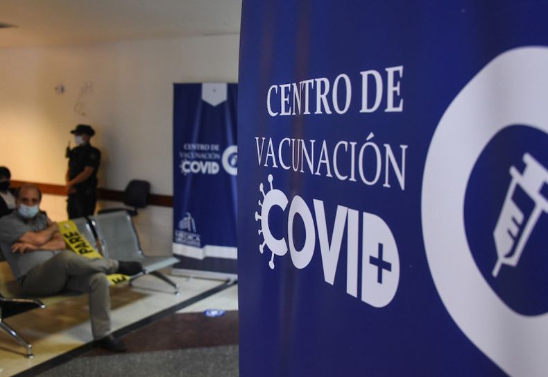 Henry Albornoz: pese a que Delta es la cepa dominante su avance es lento