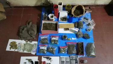 La Policía detuvo a tres hombres luego de incautar drogas y armas