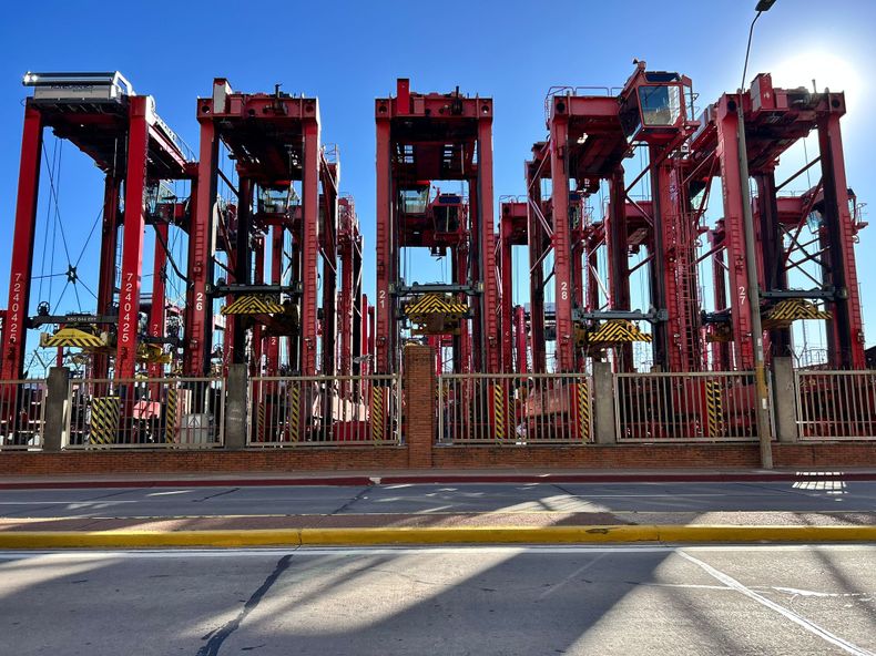 Industria frigorífica pide al gobierno garantías en la operativa del puerto para no perjudicar competitividad