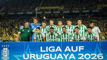 Tras la derrota de Peñarol ante Wanderers, Racing se consagró campeón del Torneo Apertura Tras la derrota de Peñarol ante Wanderers, Racing se consagró campeón del Torneo Apertura