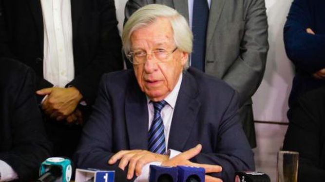 Danilo Astori preocupado por el déficit fiscal elevado  